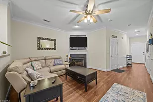 2926 Grove Park Dr, Burlington, NC 27215 - Photo 4