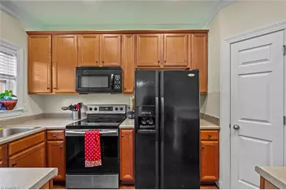 2926 Grove Park Drive, Burlington, NC 27215 - Photo 8