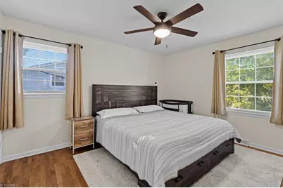 809 Daleview Place, Greensboro, NC 27406 - Photo 22