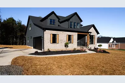 134 Mitchell Road, Reidsville, NC 27320 - Photo 2