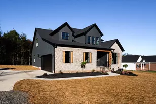 134 Mitchell Rd, Reidsville, NC 27320 - Photo 2