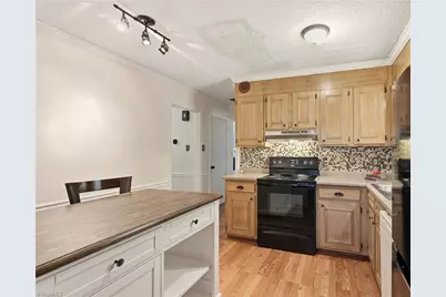 1000 Pineburr Road, Jamestown, NC 27282 - Photo 8