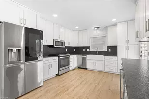 2511 Hickory Ave, Burlington, NC 27215 - Photo 10