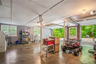 931 Nottingham Rd, High Point, NC 27262 - Photo 32