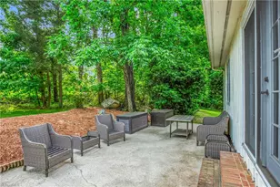 931 Nottingham Rd, High Point, NC 27262 - Photo 38