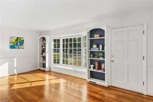 1004 Sherwood Dr, Burlington, NC 27215 - Photo 4