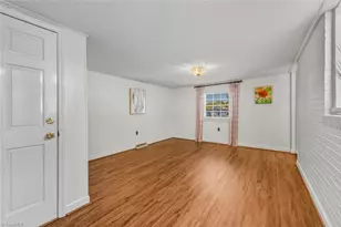 1004 Sherwood Dr, Burlington, NC 27215 - Photo 18