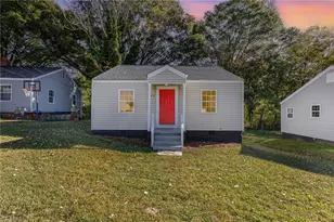 516 Avon Ave, Burlington, NC 27215 - Photo 2