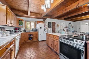 1273 Cedar Creek Dr, Asheboro, NC 27205 - Photo 12