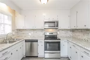 4805 Yorkwood Dr, Greensboro, NC 27407 - Photo 6