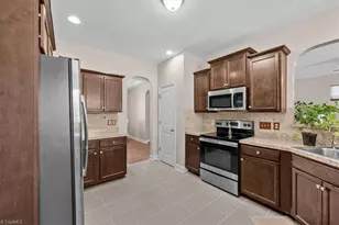 352 Wood Point Dr, Lillington, NC 27546 - Photo 18