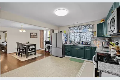 804 Wentworth Street, Reidsville, NC 27320 - Photo 16