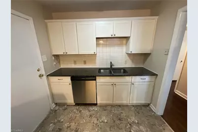 2706 Wynnewood Drive, Greensboro, NC 27408 - Photo 12