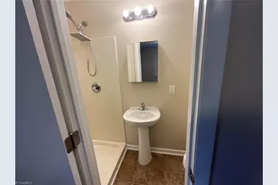 2706 Wynnewood Drive, Greensboro, NC 27408 - Photo 18