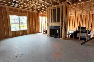 215 Enclave Dr, Clemmons, NC 27012 - Photo 2