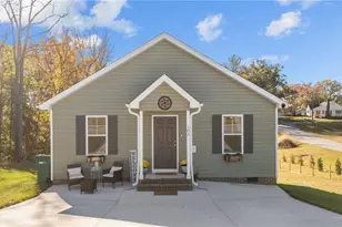 102 E Gene Hairston St, Madison, NC 27025 - Photo 32