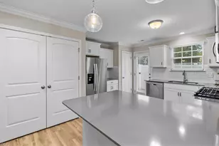 200 Berryfield Dr, Greensboro, NC 27410 - Photo 14