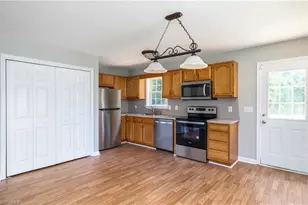 353 Hill St, Winston-Salem, NC 27107 - Photo 8