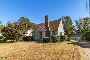 2907 NE Bon Air Ave, Winston-Salem, NC 27105 - Photo 2