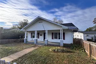 531 Elk Spur St, Elkin, NC 28621 - Photo 1