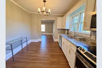 531 Elk Spur Street, Elkin, NC 28621 - Photo 4