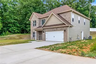 2858 Eland Dr, Winston-Salem, NC 27127 - Photo 2