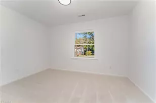 3924 Oak Ridge Dr, Winston-Salem, NC 27105 - Photo 16