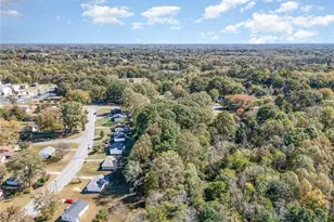 3924 Oak Ridge Dr, Winston-Salem, NC 27105 - Photo 22