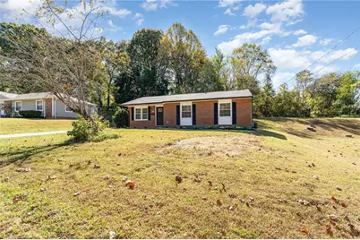 3924 Oak Ridge Drive, Winston-Salem, NC 27105 - Photo 4