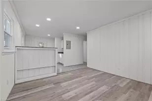 1402 Cyril Ln, Greensboro, NC 27401 - Photo 4