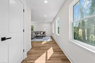 114 Eccles Pl, High Point, NC 27260 - Photo 4