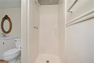 405 Oak St, East Bend, NC 27018 - Photo 26