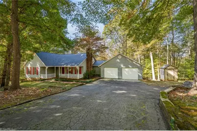 405 Oak Street, East Bend, NC 27018 - Photo 1