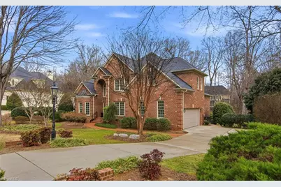 10 Tallowood Court, Greensboro, NC 27455 - Photo 2