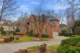 10 Tallowood Ct, Greensboro, NC 27455 - Photo 2