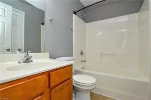 3249 Hyde Pl Cir, Winston-Salem, NC 27103 - Photo 16