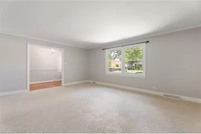406 S Cliffdale Drive, Winston-Salem, NC 27104 - Photo 8