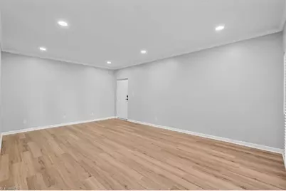 6 Fountain View Circle #C, Greensboro, NC 27405 - Photo 4