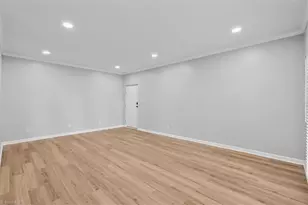 6 Fountain View Cir, Greensboro, NC 27405 - Photo 4