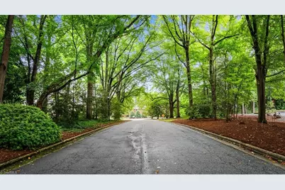 6 Fountain View Circle #C, Greensboro, NC 27405 - Photo 34