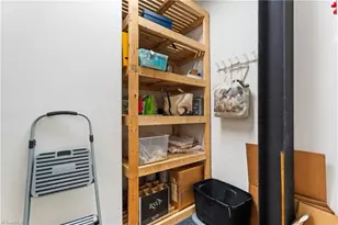 1 W 5th St, Winston-Salem, NC 27101 - Photo 34