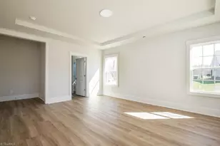 2565 High Meadow Dr, Asheboro, NC 27205 - Photo 10