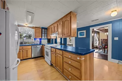 118 S Broad Street, Columbia, NC 27925 - Photo 8