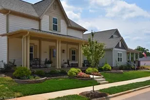 1628 Cross Vlg Ave, Kernersville, NC 27284 - Photo 2