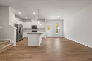 1510 Allegheny River St, Greensboro, NC 27405 - Photo 8