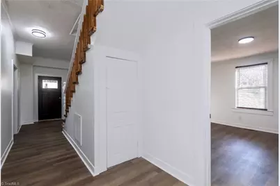 301 Brown Street, Thomasville, NC 27360 - Photo 16