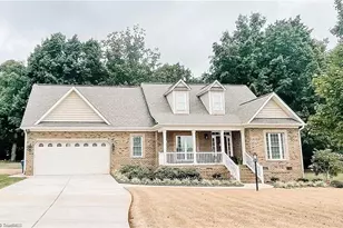 3009 Pearson Farm Dr, Browns Summit, NC 27214 - Photo 2