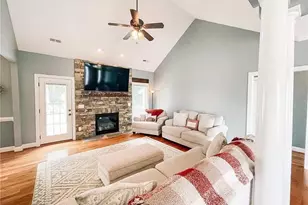 3009 Pearson Farm Dr, Browns Summit, NC 27214 - Photo 6