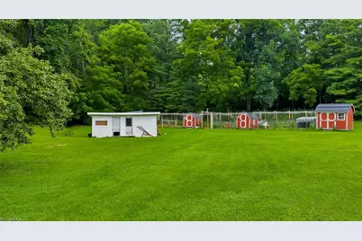 2351 US Highway 221, Jefferson, NC 28640 - Photo 4