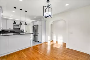 608 Mountain Ave, West Jefferson, NC 28694 - Photo 8